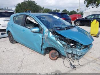  Salvage Toyota Prius c