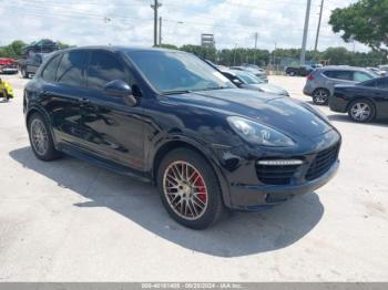  Salvage Porsche Cayenne