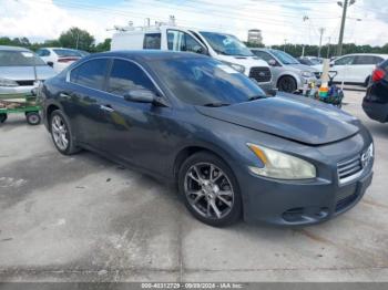  Salvage Nissan Maxima