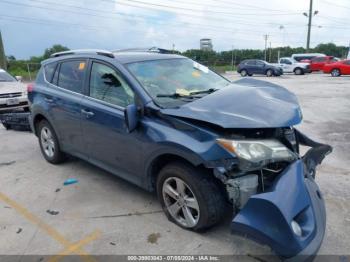  Salvage Toyota RAV4