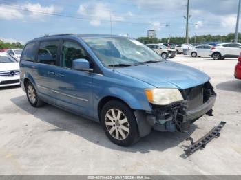  Salvage Chrysler Town & Country