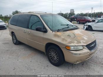  Salvage Chrysler Town & Country