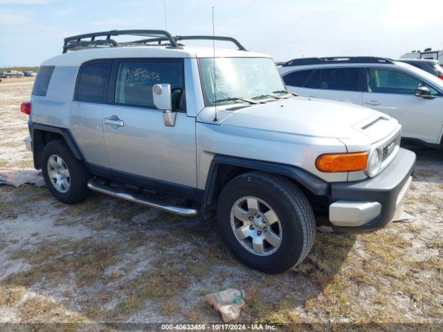  Salvage Toyota FJ Cruiser