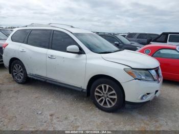  Salvage Nissan Pathfinder