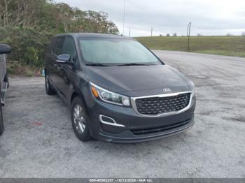  Salvage Kia Sedona