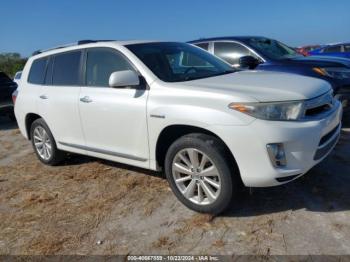  Salvage Toyota Highlander