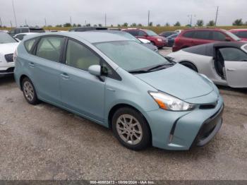  Salvage Toyota Prius v