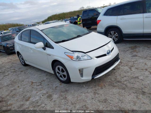  Salvage Toyota Prius