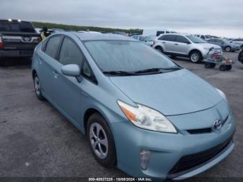  Salvage Toyota Prius