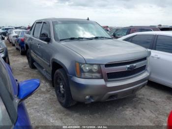  Salvage Chevrolet Avalanche 1500