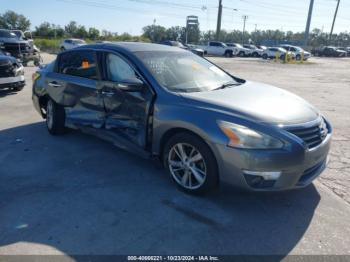  Salvage Nissan Altima