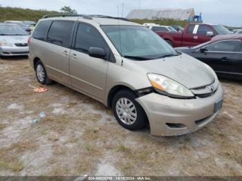  Salvage Toyota Sienna