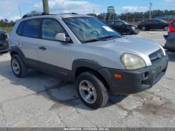  Salvage Hyundai TUCSON