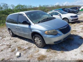  Salvage Chrysler Town & Country