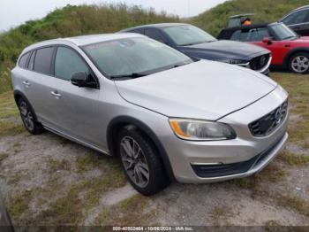  Salvage Volvo V60 Cross Country