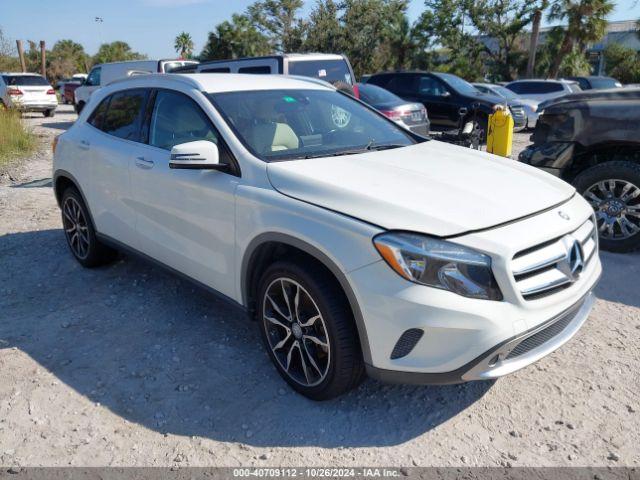  Salvage Mercedes-Benz GLA