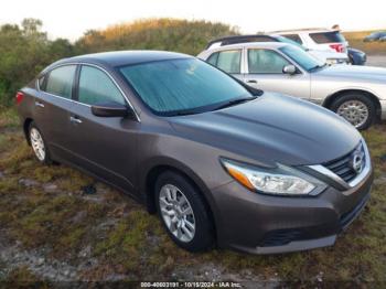  Salvage Nissan Altima