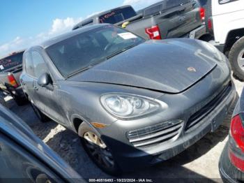  Salvage Porsche Cayenne