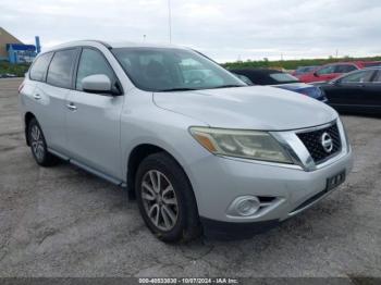  Salvage Nissan Pathfinder