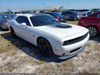  Salvage Dodge Challenger