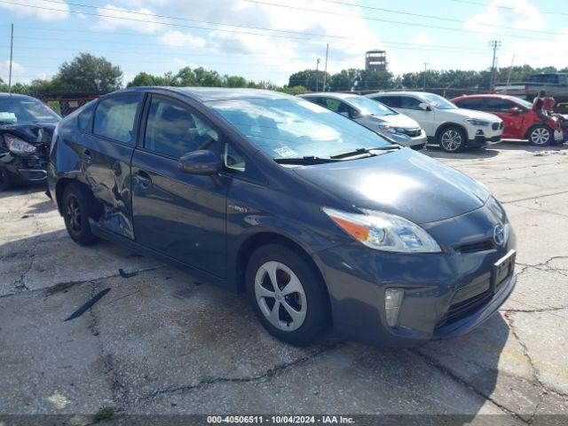  Salvage Toyota Prius