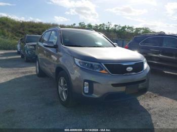  Salvage Kia Sorento