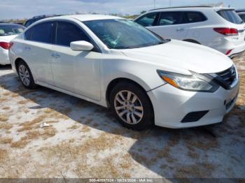  Salvage Nissan Altima