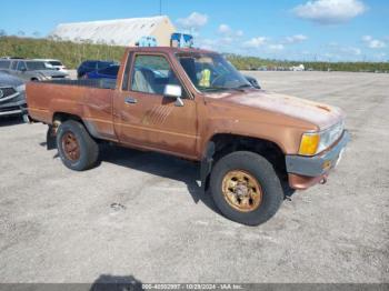  Salvage Toyota Pickup