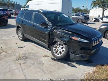  Salvage Jeep Cherokee