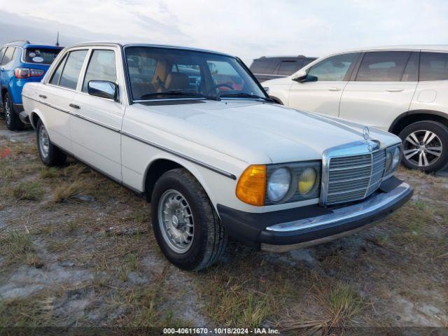  Salvage Mercedes-Benz 300