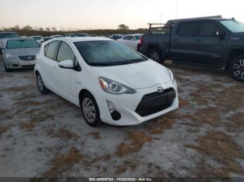  Salvage Toyota Prius c