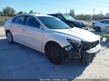  Salvage Nissan Altima