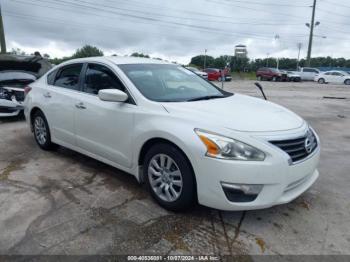  Salvage Nissan Altima