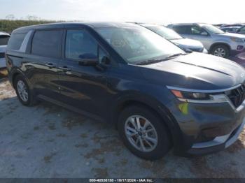  Salvage Kia Carnival