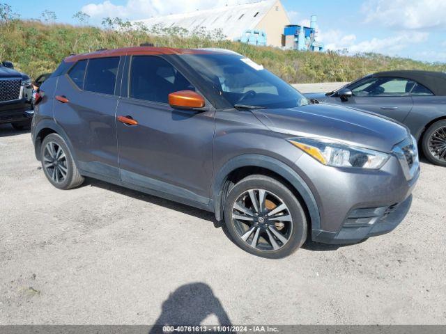  Salvage Nissan Kicks