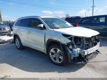  Salvage Toyota Highlander