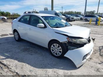  Salvage Kia Forte