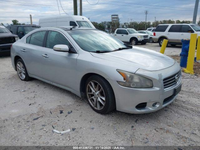  Salvage Nissan Maxima