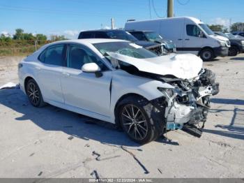  Salvage Toyota Camry