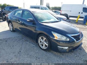  Salvage Nissan Altima