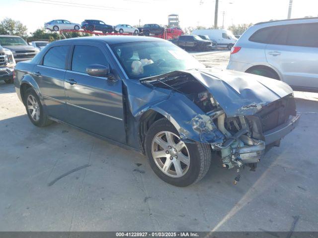  Salvage Chrysler 300