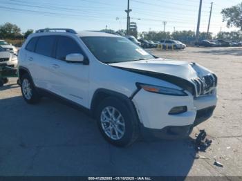  Salvage Jeep Cherokee