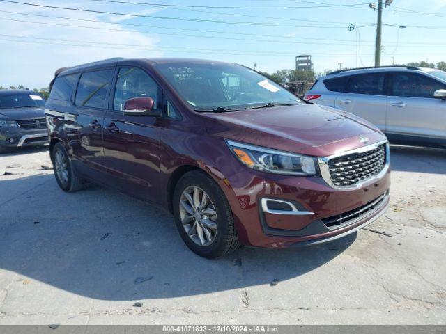  Salvage Kia Sedona