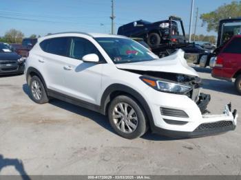  Salvage Hyundai TUCSON