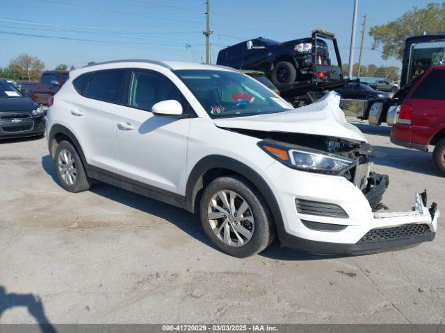  Salvage Hyundai TUCSON