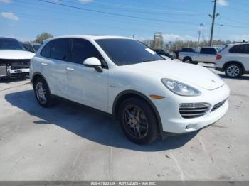  Salvage Porsche Cayenne Hybrid