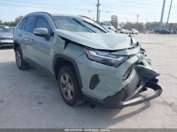  Salvage Toyota RAV4