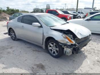  Salvage Nissan Altima