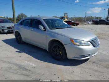  Salvage Chrysler 200