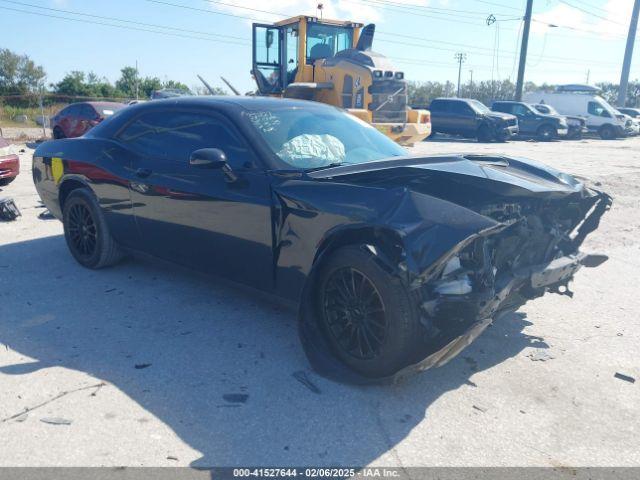  Salvage Dodge Challenger